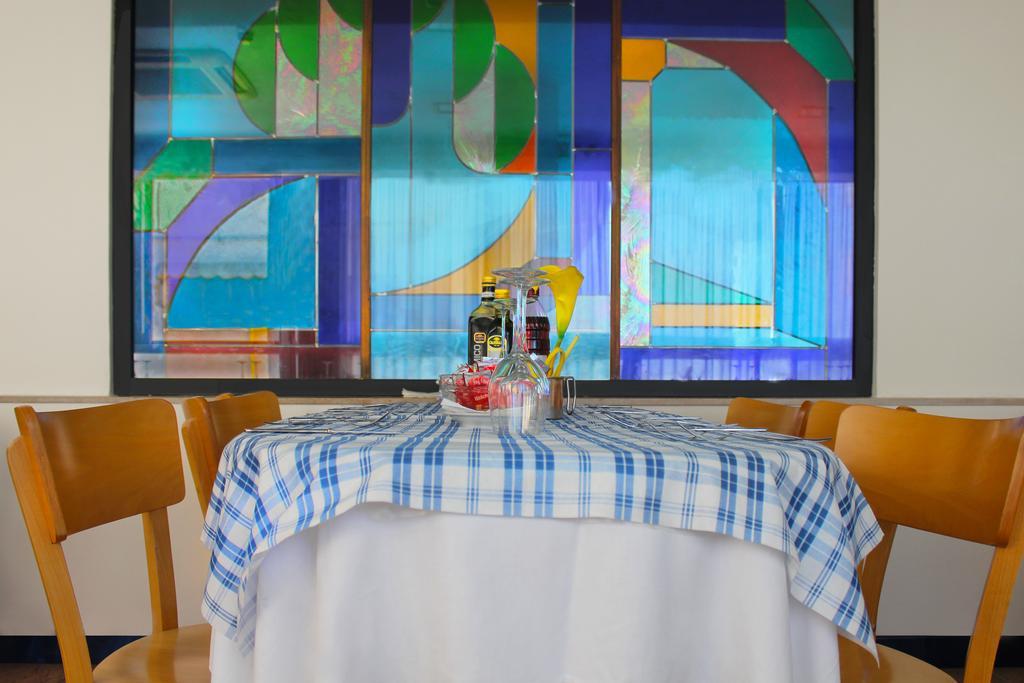 Hotel Bristol Мисано Адриатико Екстериор снимка